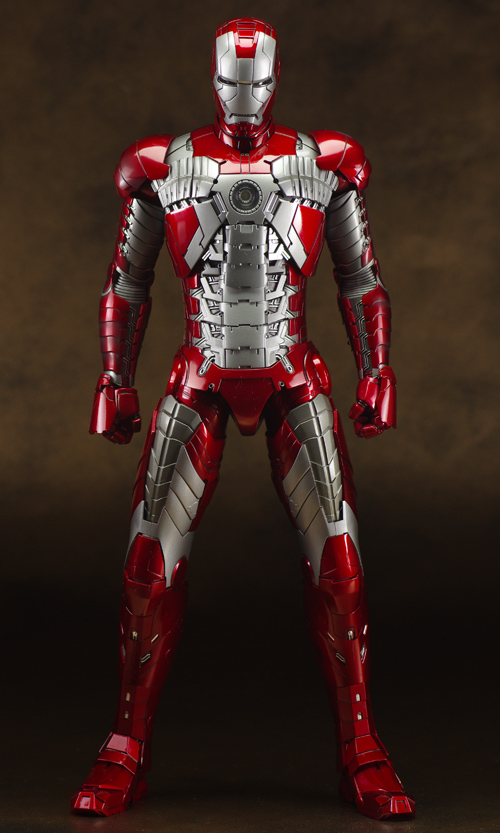 HOTTOYSアイアンマンマーク5