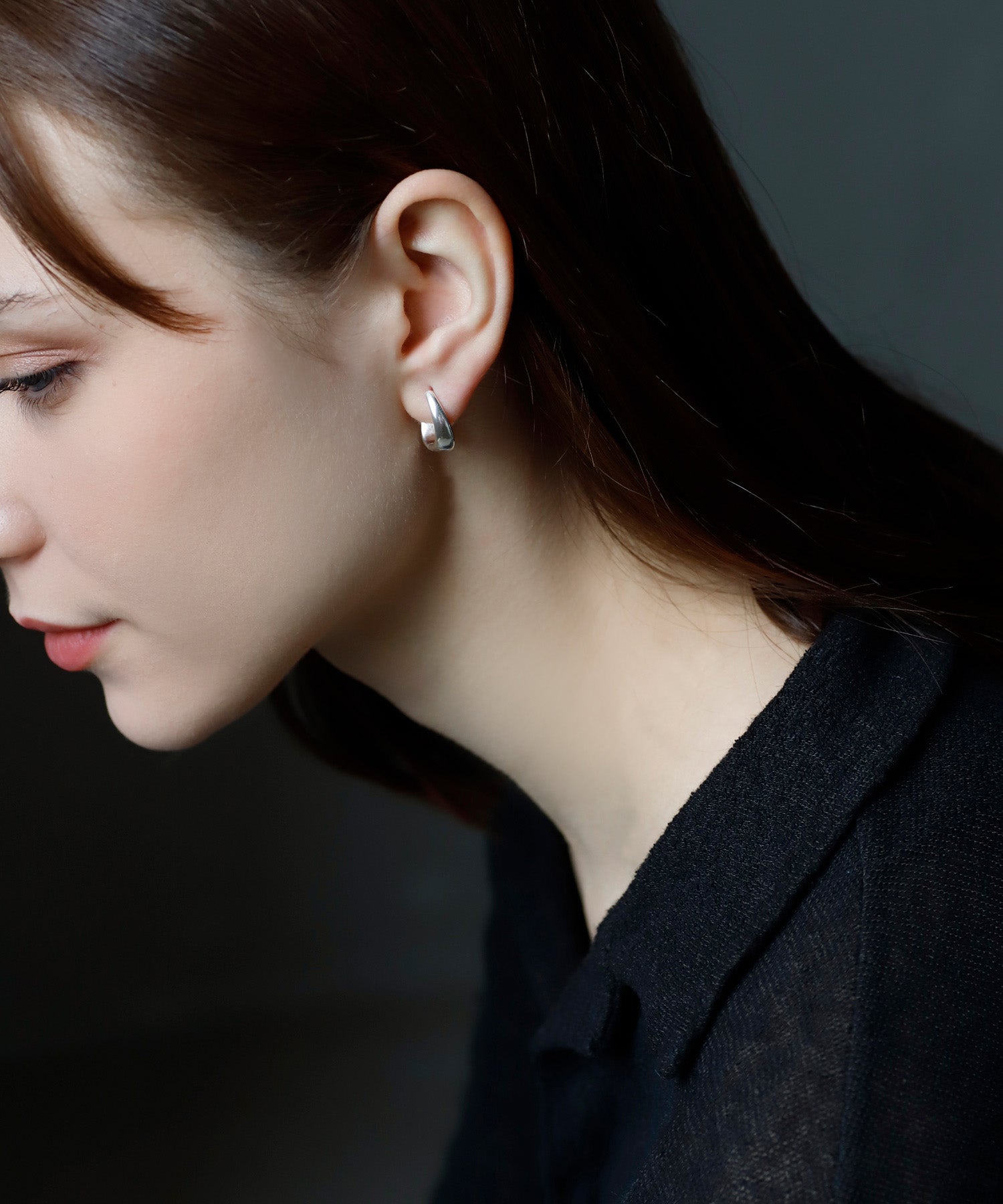 mimi33】ドロップラインフープピアス[silver925][Basic]｜アネモネ