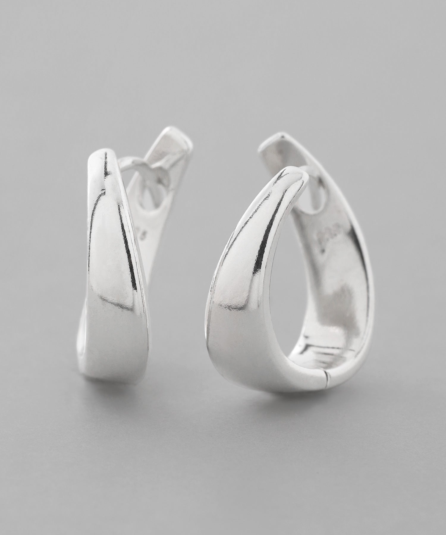 mimi33】ドロップラインフープピアス[silver925][Basic]｜アネモネ