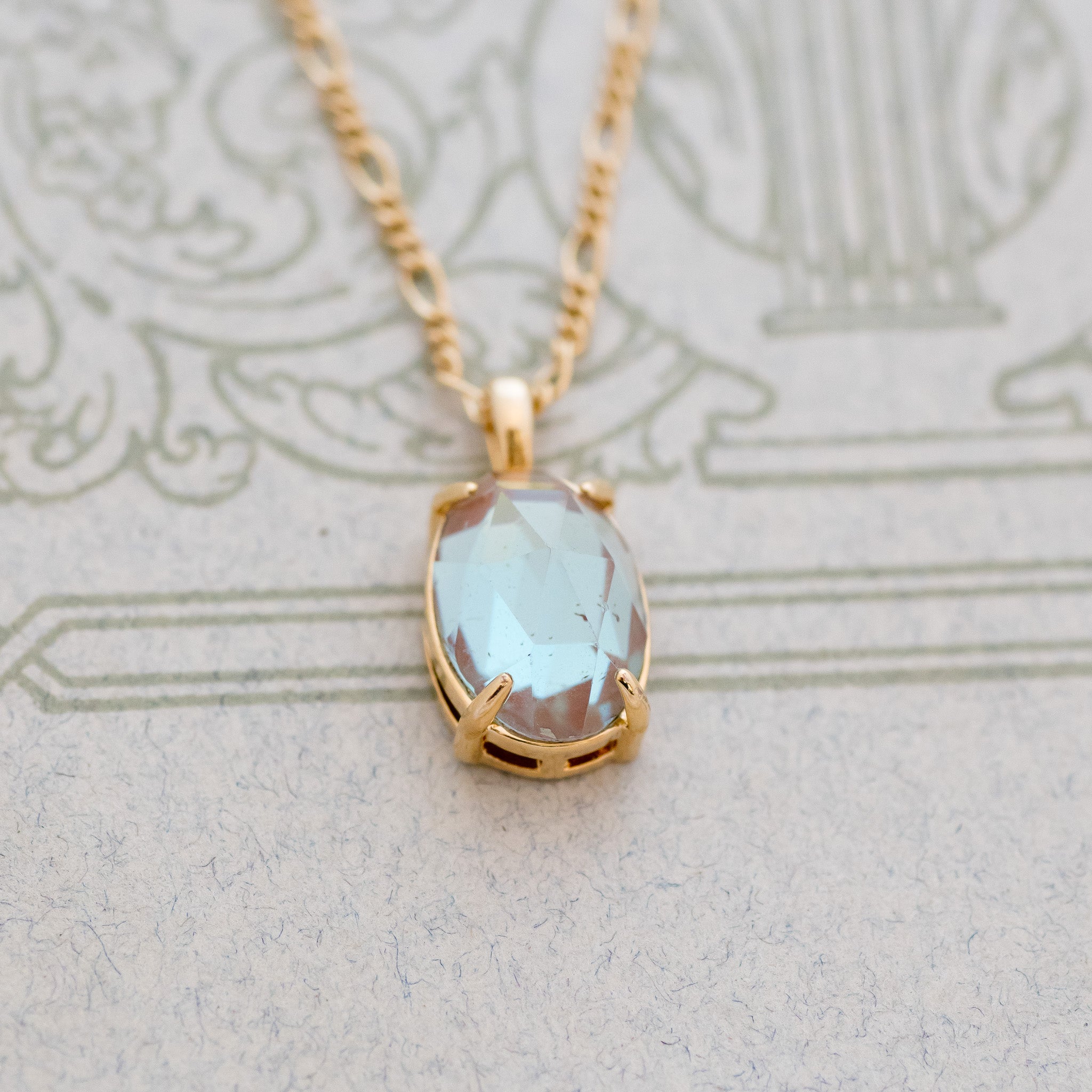 アンティークサフィレットネックレス 14×10ミリ ローズカットサフィレット