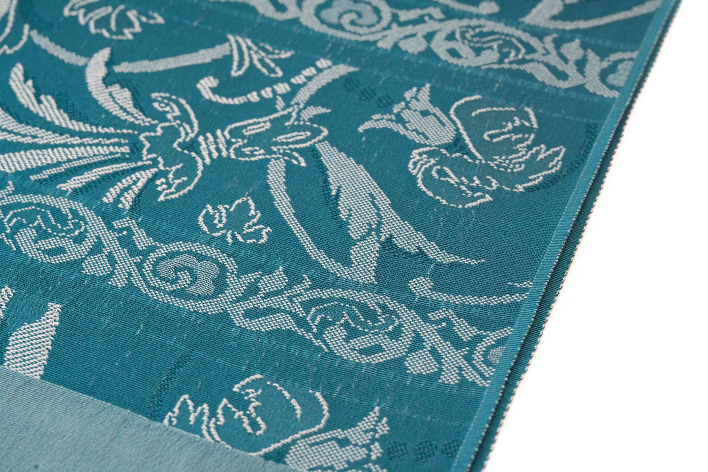 仙福屋の織り帯揚げ】 防染糸をつかって染め上げたアラベスク文様の