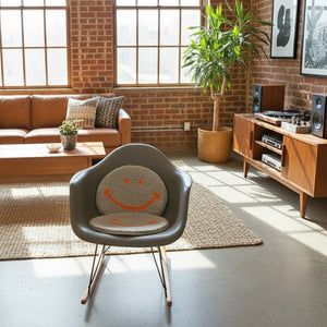 MIYOSHI RUG x SECOND LAB. SMILEY FACE CHAIR RUG（GRAY） – secondlab