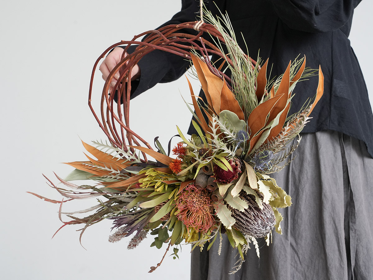 グレビレアゴールド - 世界の花屋 フラワーギフト おしゃれな花の通販