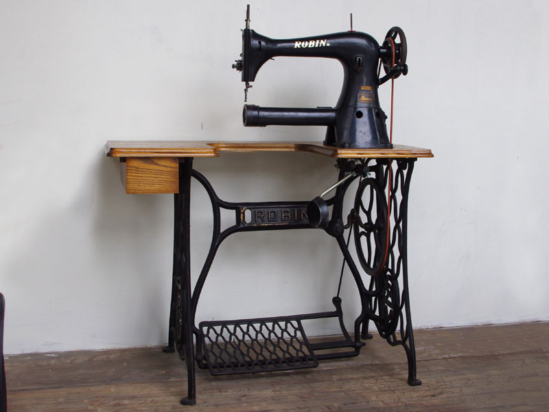 No.188 ROBIN TE-1 大同工業製 腕ミシン 足踏みミシン：アンティーク