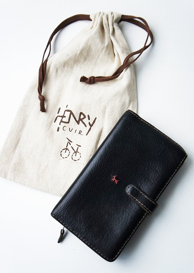 HENRY CUIR（アンリークイール）：JUMBO ZIP AROUND WALLET CANE 刺繍