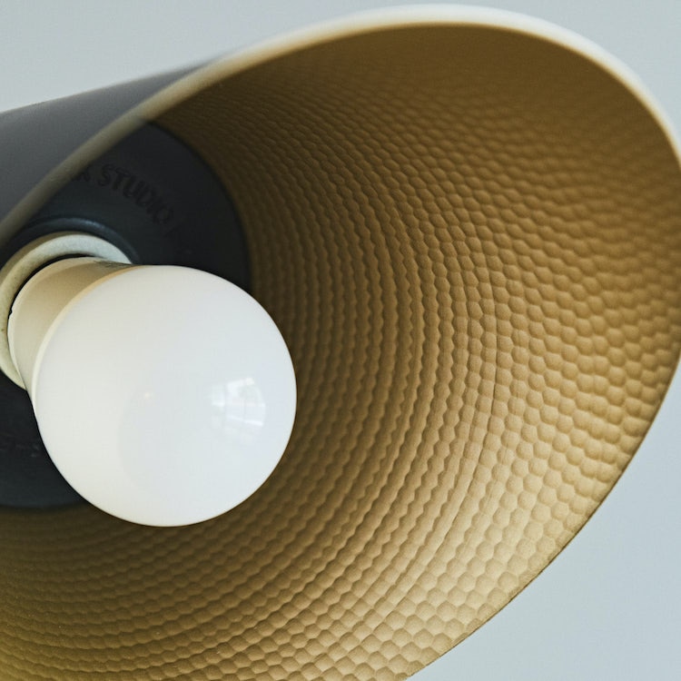 ジェネシス フロアランプ | アートワークスタジオ (ART WORK STUDIO