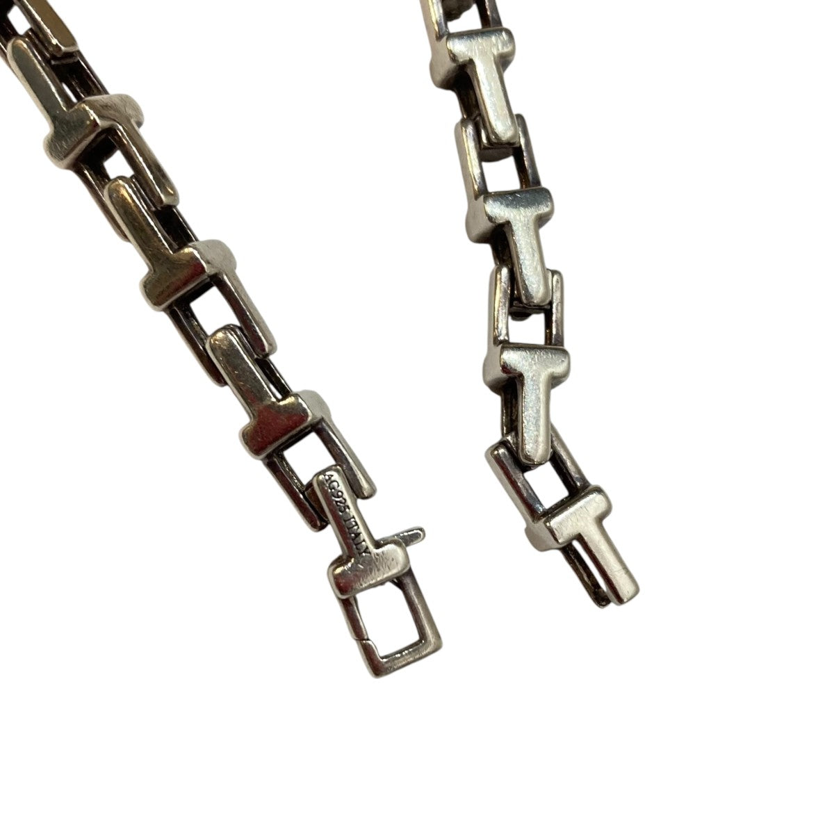 Tiffany ＆ Co．(ティファニー) Tナローチェーンブレスレット｜【公式