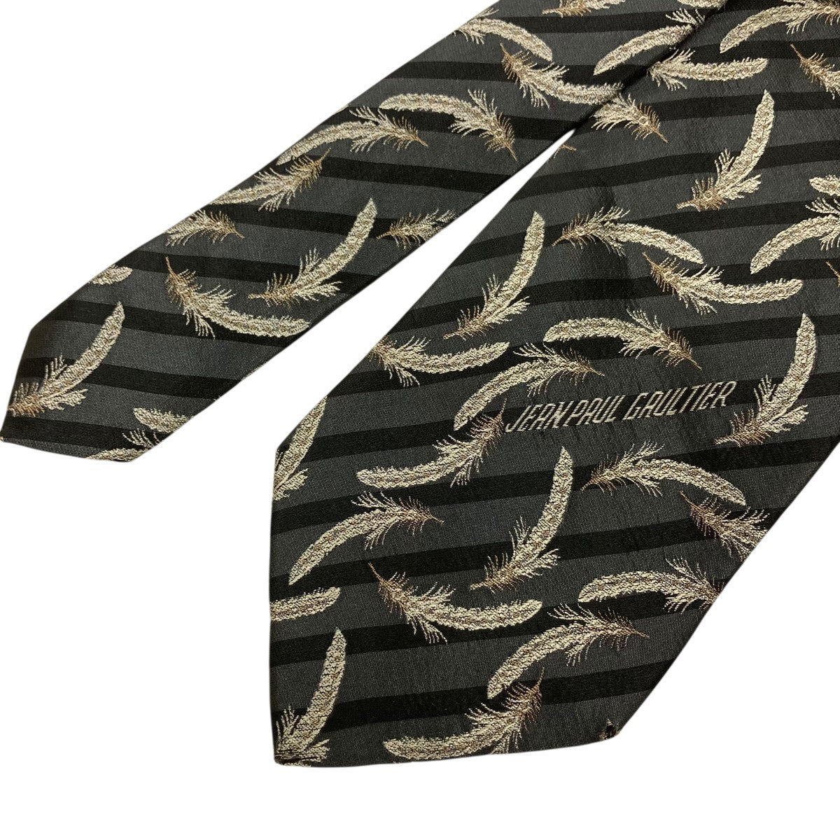 Jean Paul GAULTIER(ジャンポールゴルチェ) フェザー刺しゅうネクタイ