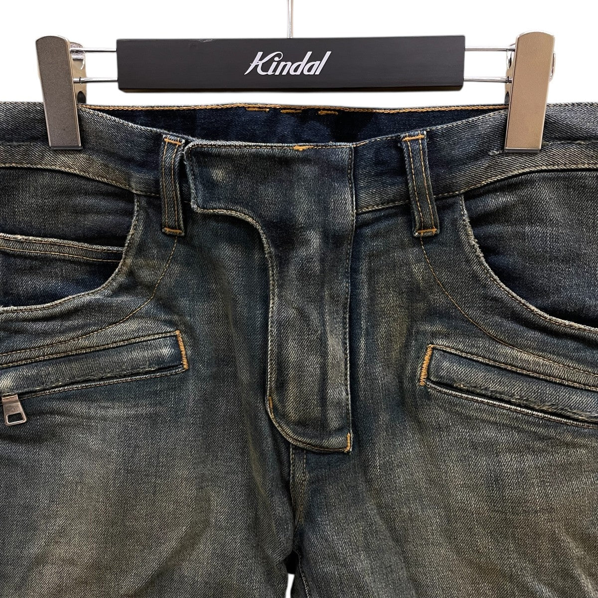 BALMAIN(バルマン) 蛇腹バイカーデニムパンツデニムパンツPOHT500C710
