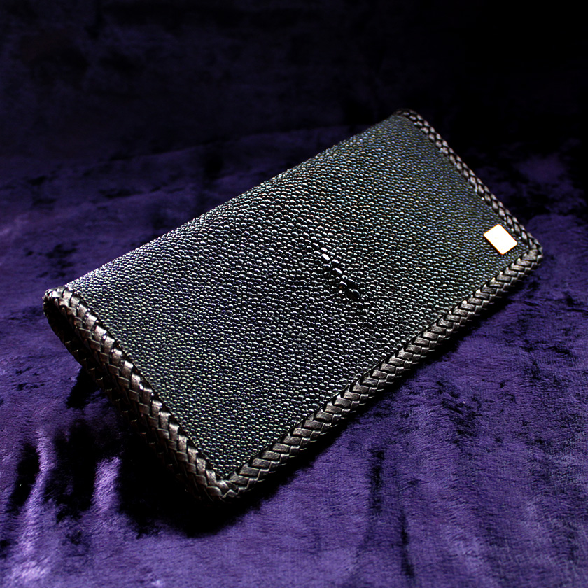 スティングレイ・エイ革長財布/キャビアブラック/ブラックレース編み