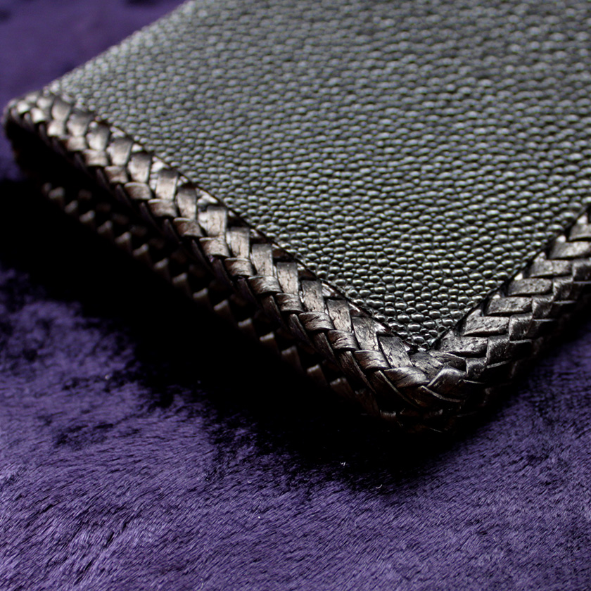 スティングレイ・エイ革長財布/キャビアブラック/ブラックレース編み