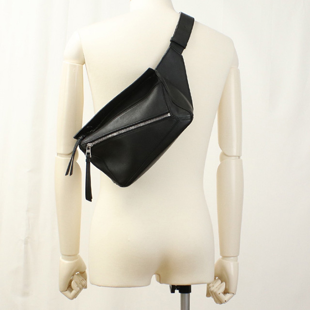LOEWE（ロエベ） 中古 ボディバッグ メンズ ブランド パズル