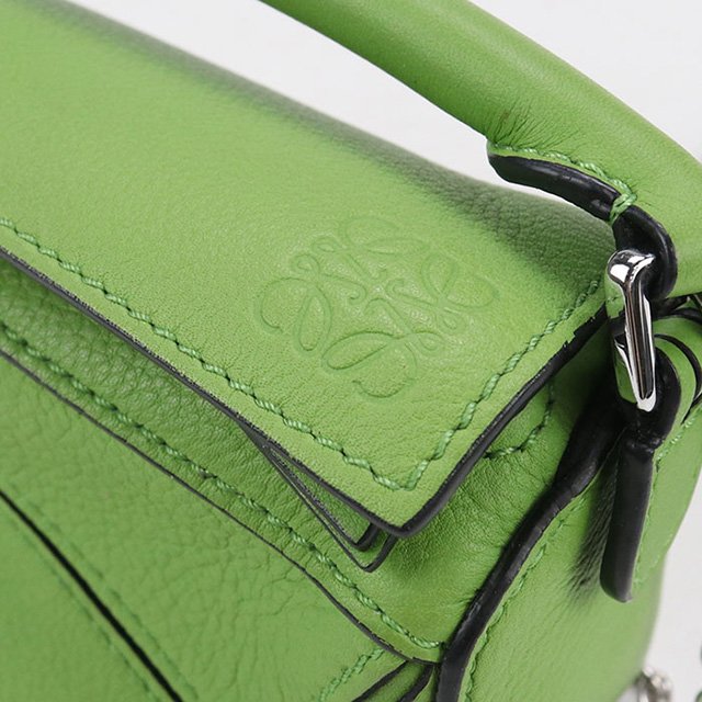 LOEWE（ロエベ） 中古 ショルダーバッグ レディース ブランド パズル