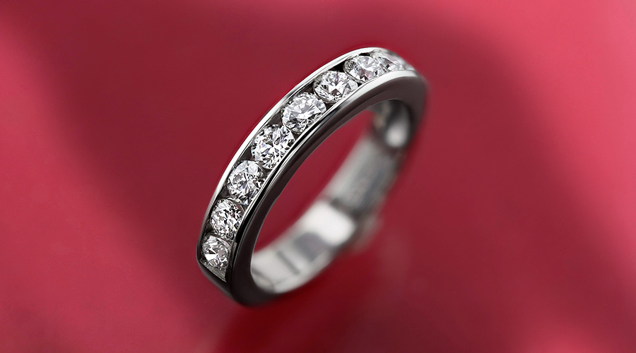 ダイヤモンド ハーフエタニティ リング 1.024ct(Total)/9石 D VVS1 3EX