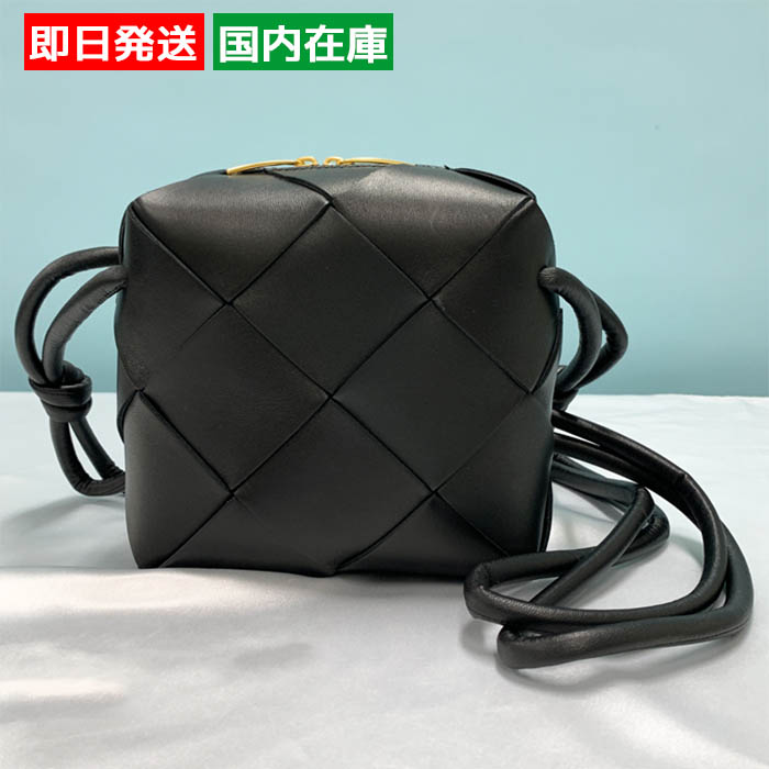 BOTTEGA VENETA（ボッテガ・ヴェネタ） ポシェット ショルダーバッグ