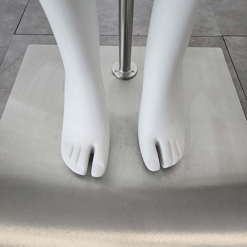 ストア・エキスプレス 全身腰受けリアルマネキン 婦人 61-810-49-1 1台