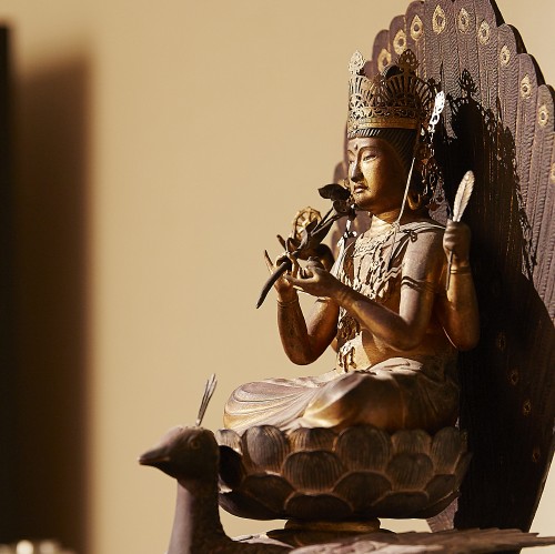 イスム 孔雀明王 | 仏像フィギュアのイスムウェブショップ