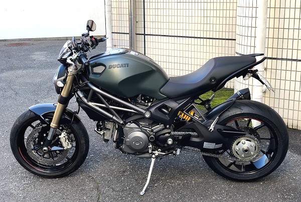 DUCATI ドカティ モンスター 1100 796 696 バイクシート 純正