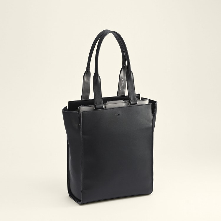 W&.Day/Night リリ バーチカルトート A4サイズ 15175(01：ブラック