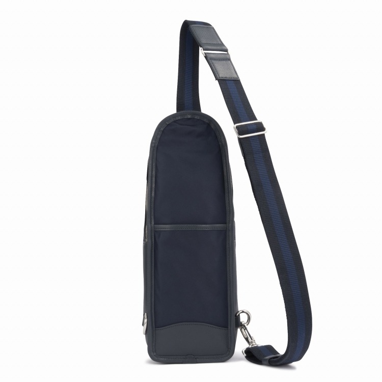 Orobianco／オロビアンコ ソロペルテ ボディバッグ 3L 550g 92956(01