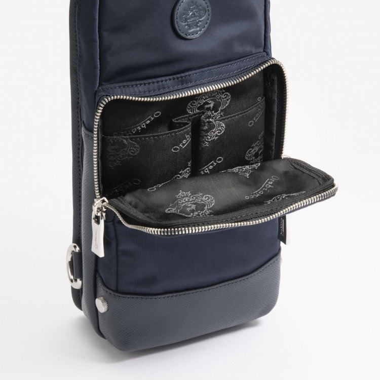 Orobianco／オロビアンコ ソロペルテ ボディバッグ 3L 550g 92956(01