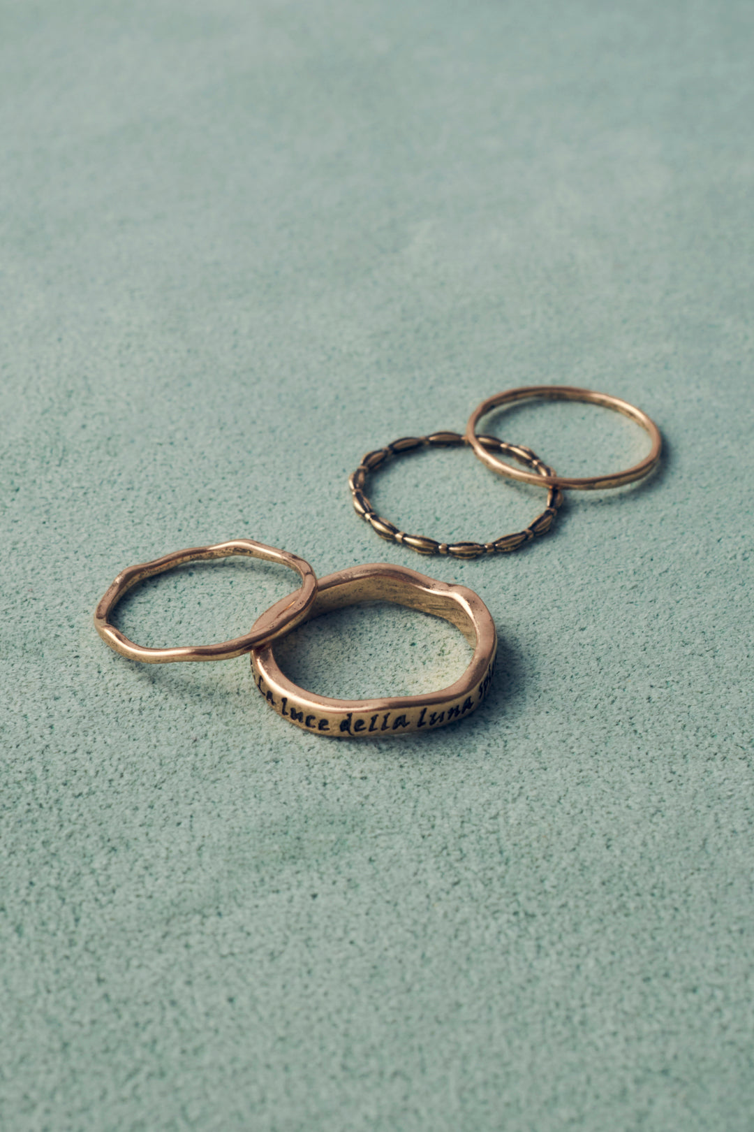 4PCS ヴィンテージ レタリング セット リング – GOLDY Onlinestore