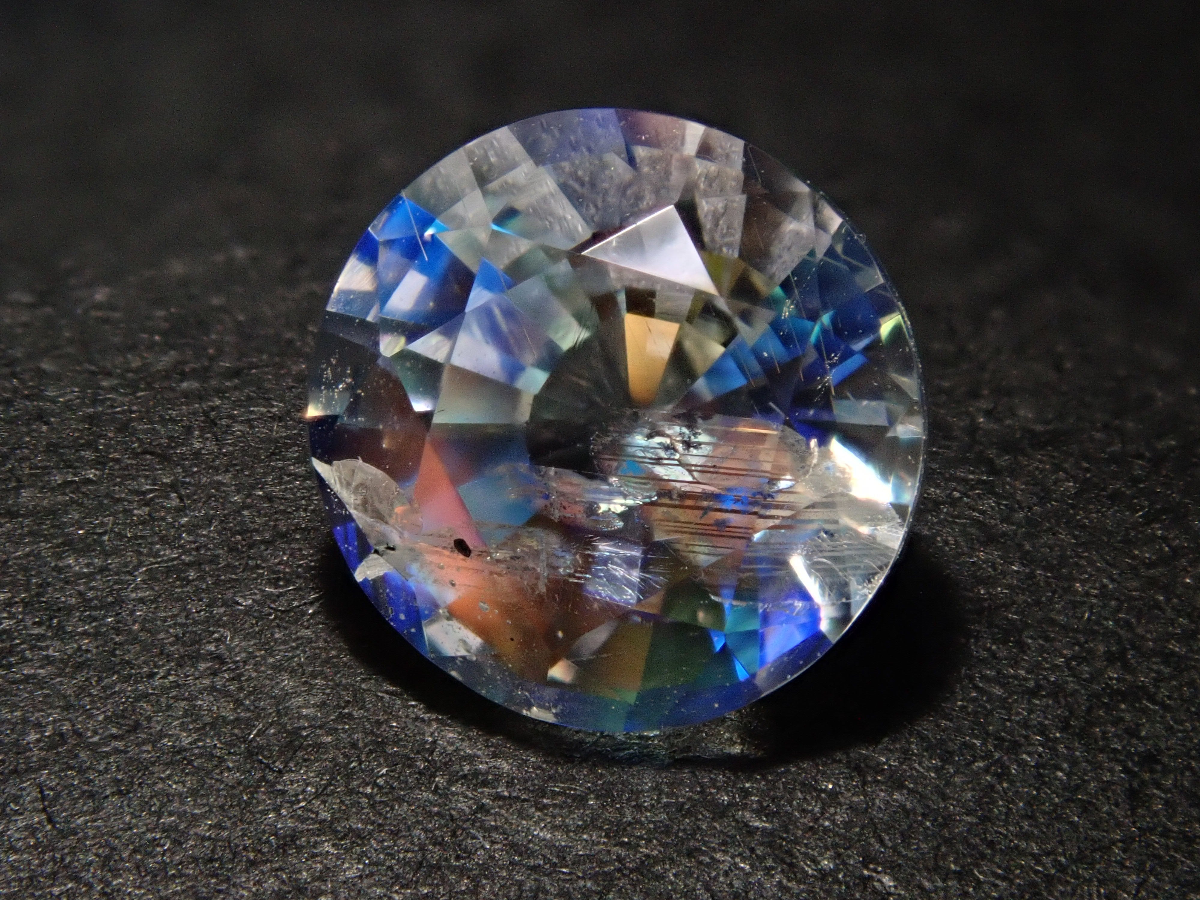 アンデシン・ラブラドライト（通称名 レインボームーンストーン