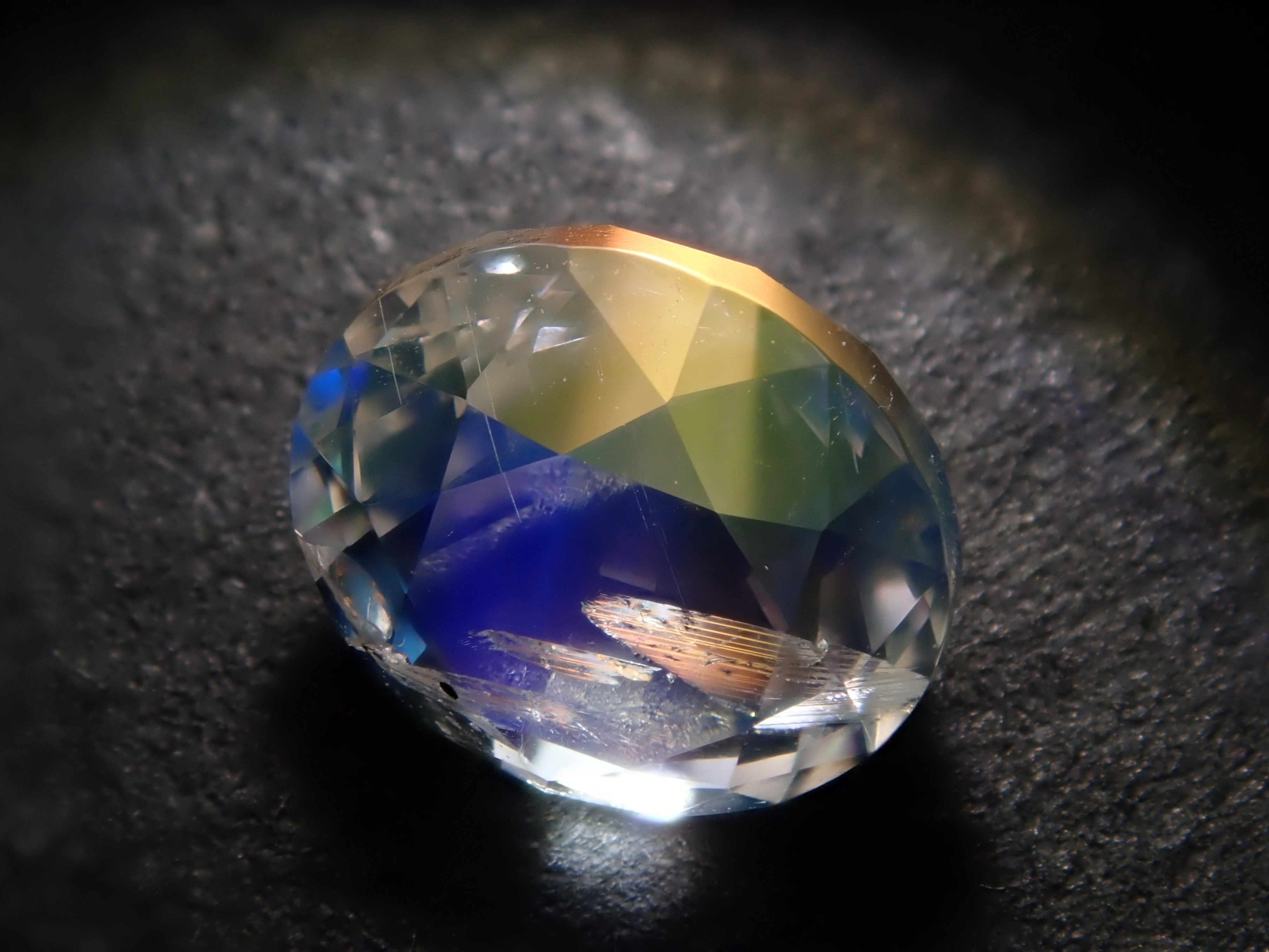 アンデシン・ラブラドライト（通称名 レインボームーンストーン