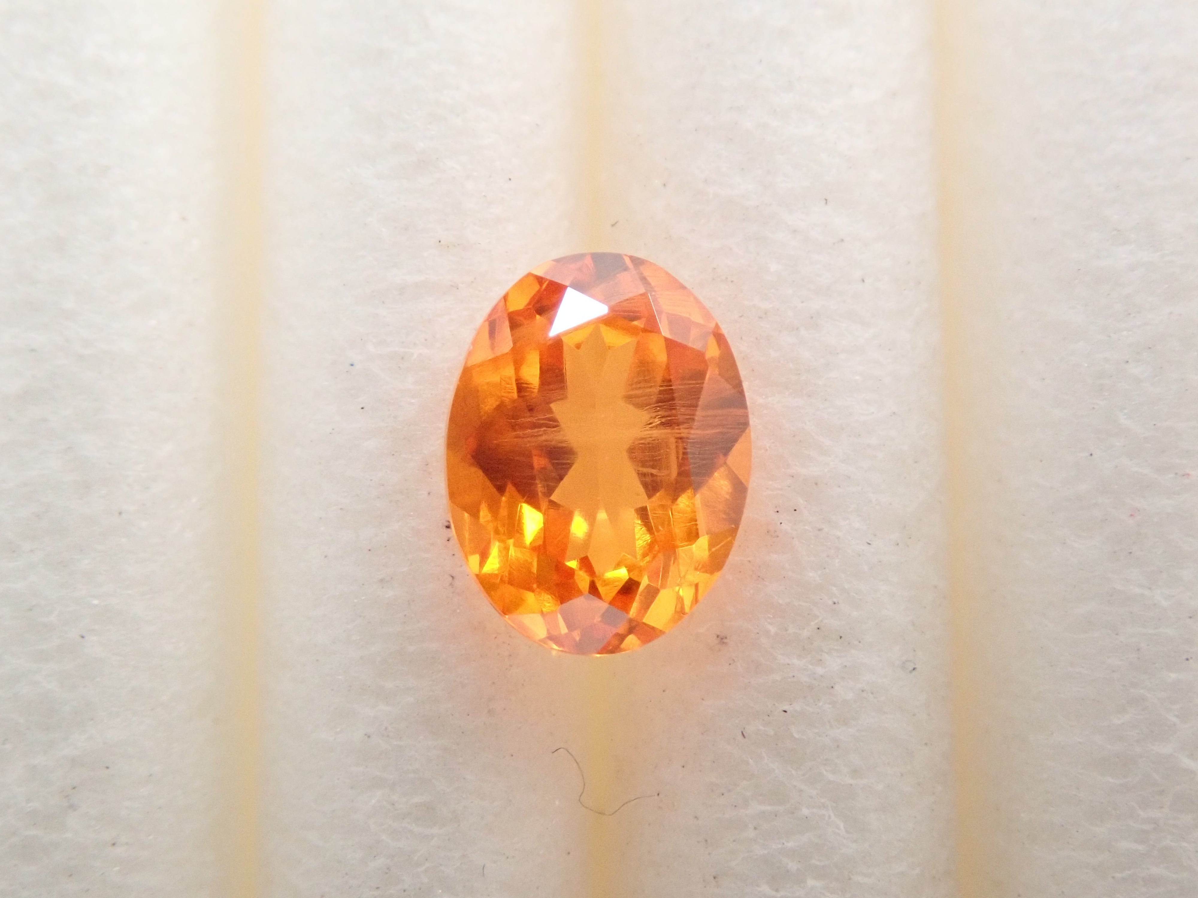 マンダリンガーネット 0.359ctルース