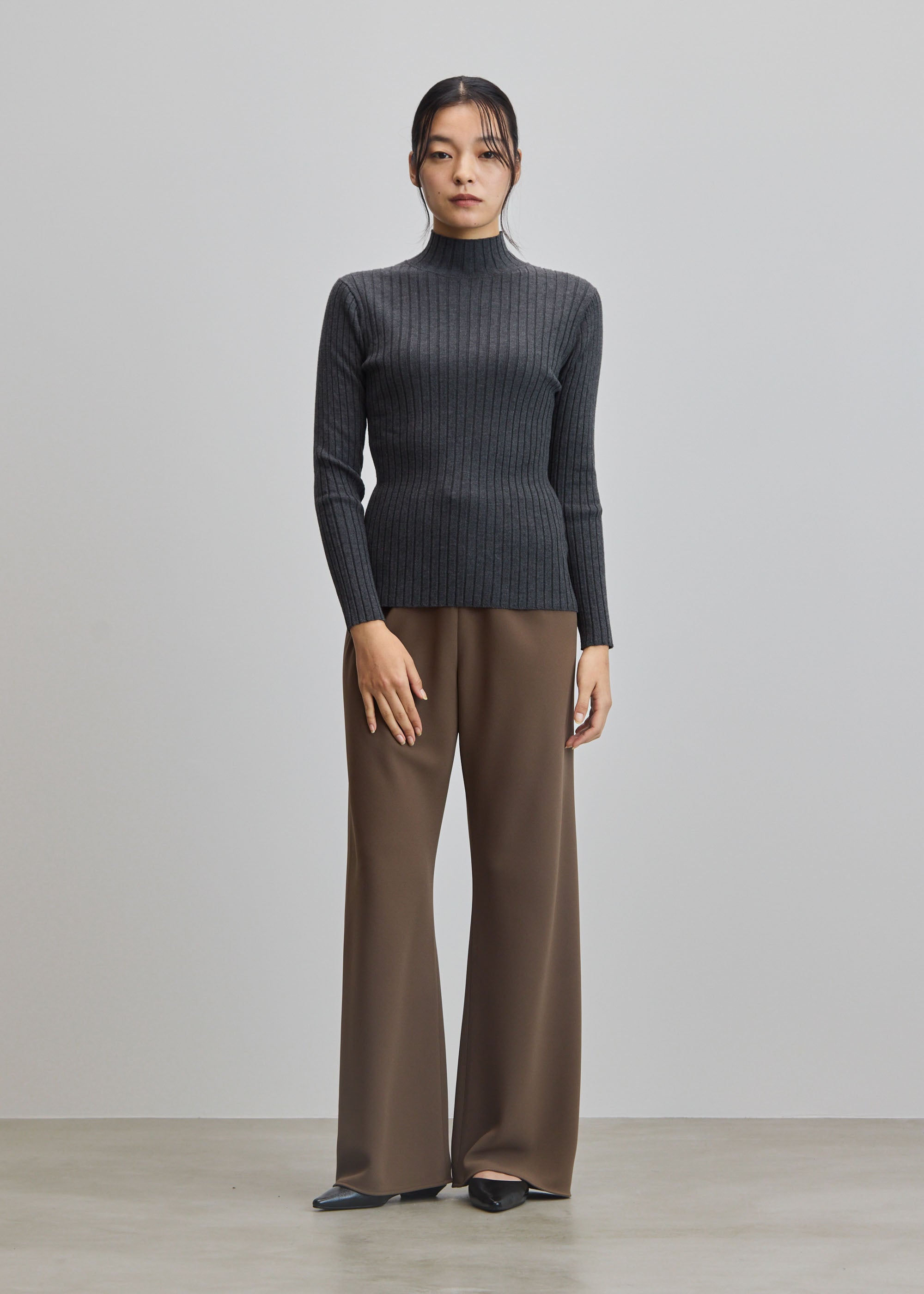 ワイドリブタートルネックニット - SOÉJU online store｜上質な大人の