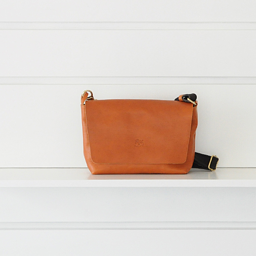 5422305711 ボディバッグ - IL BISONTE(イルビゾンテ)神戸店オンライン