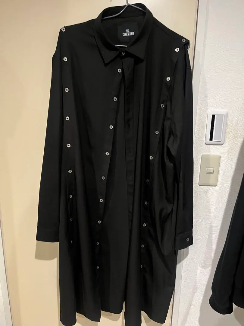 2026年最新】NOT CONVENTIONAL シャツの人気アイテム - メルカリ