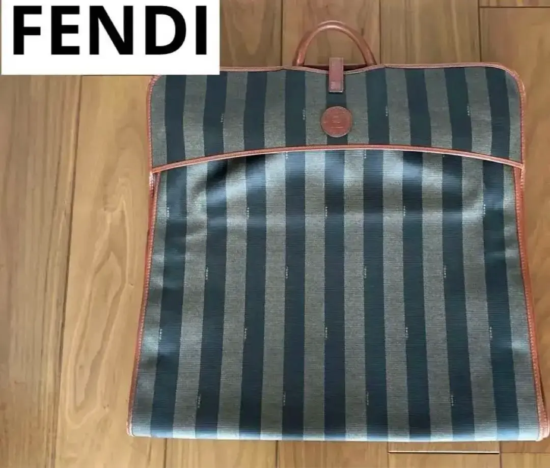 2026年最新】フェンディ キャリーケースの人気アイテム - メルカリ