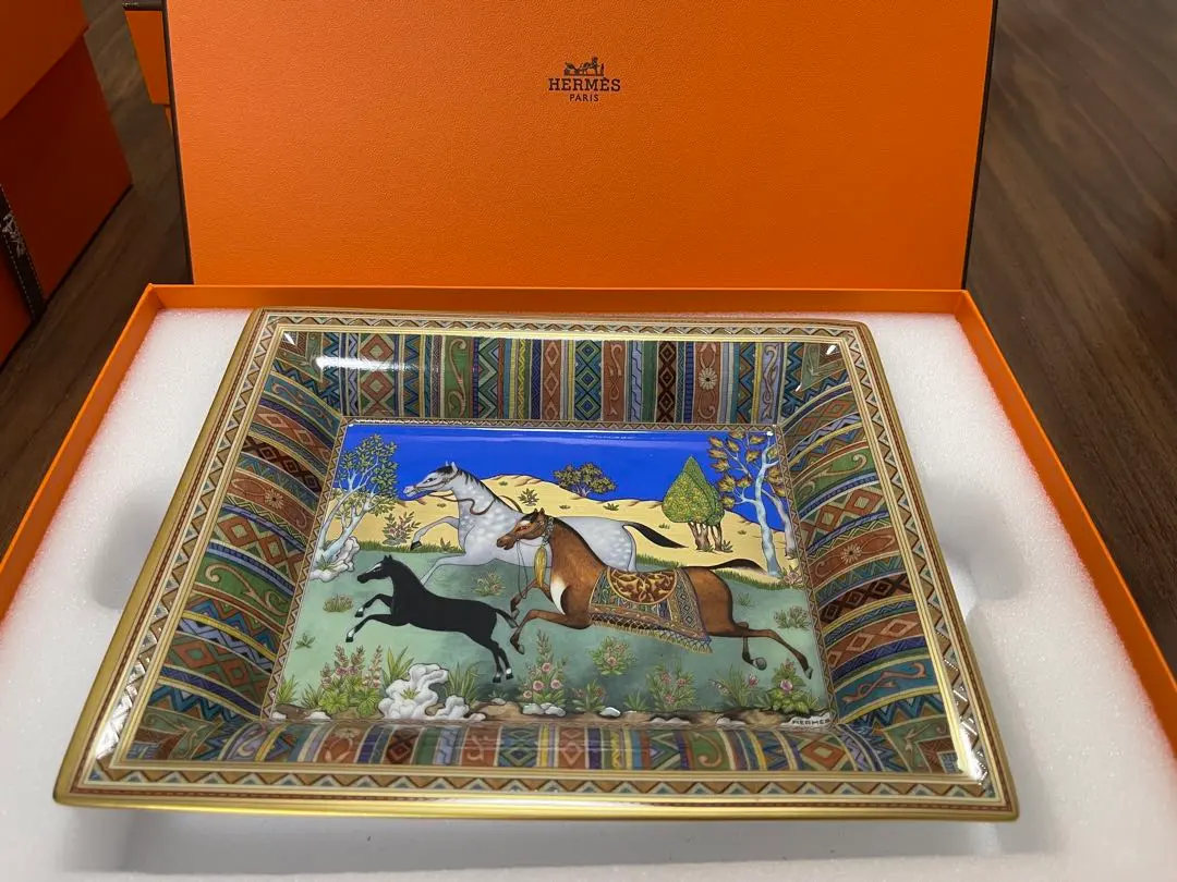 2026年最新】エルメス 灰皿 馬の人気アイテム - メルカリ