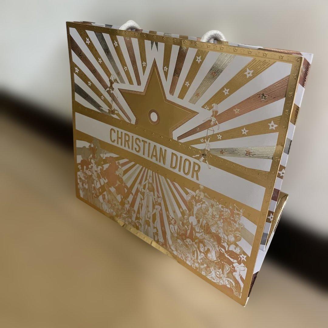 ディオール ホリデー限定ショッパー＆ギフトボックス 2025年 ギフト