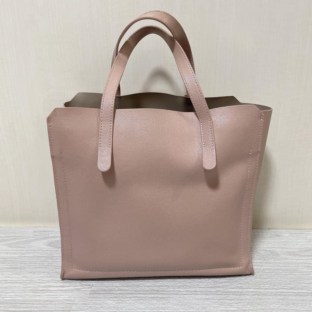 FURLA ピンク サリートートバッグ S チャーム付き - メルカリ