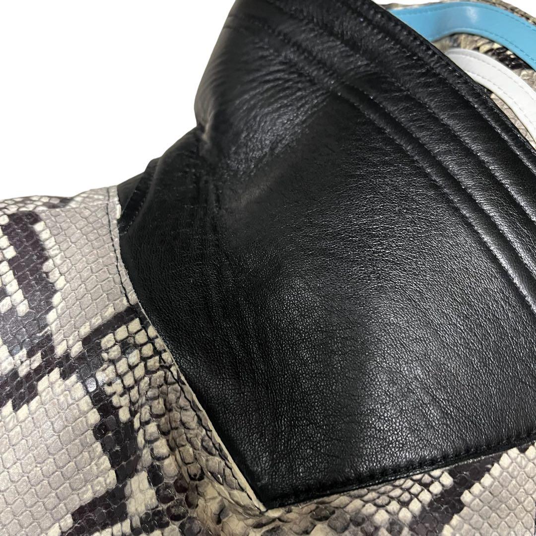 N°21 ヌメロヴェントゥーノ ピーコート パイソン チェック ボーダー 羊