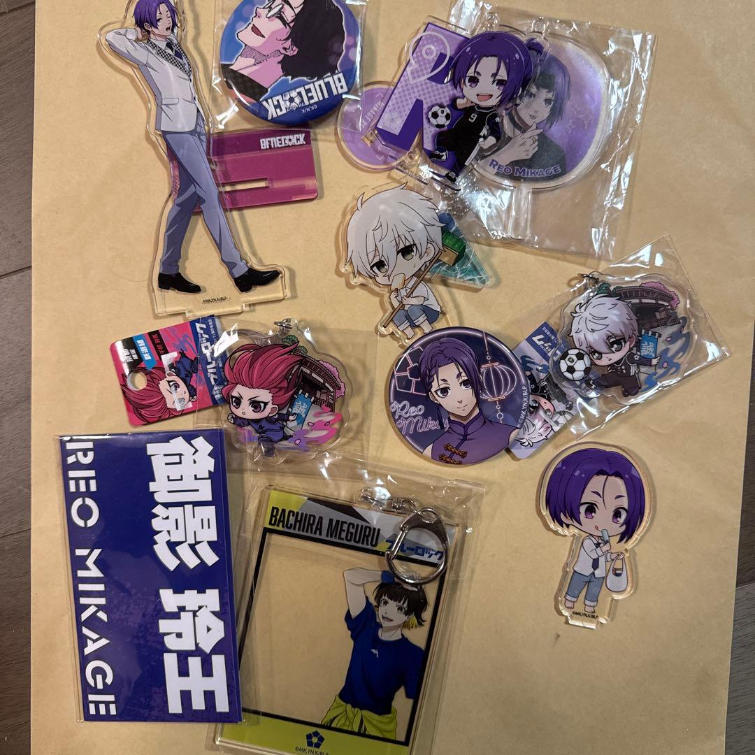 ブルーロック グッズ アクリルスタンド 缶バッジ まとめ売り 11点