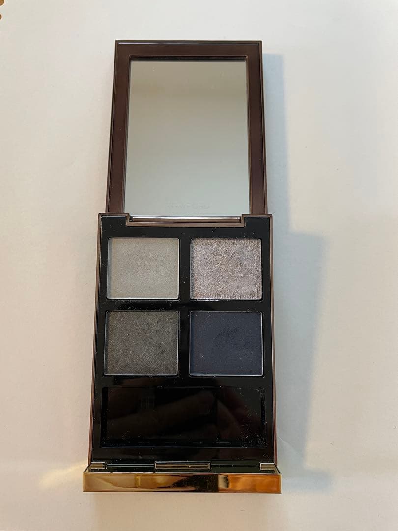 TOM FORD アイカラークォード　23 スターリーナイト トム フォード ビューティ / アイ カラー クォード 23 スターリー