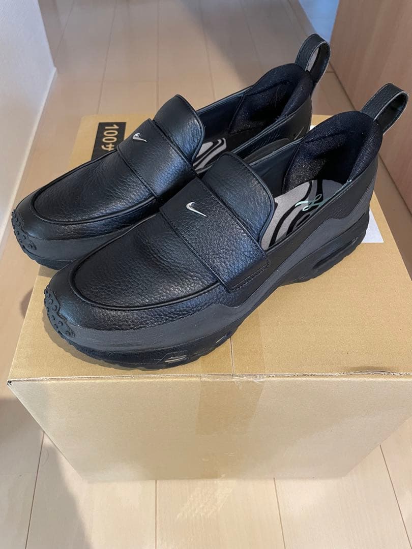 靴 Nike Air Max Phenomena SWDC NIKE W AIR MAX PHENOMENA SWDC BLACK/METALLIC SILVER-METALLIC