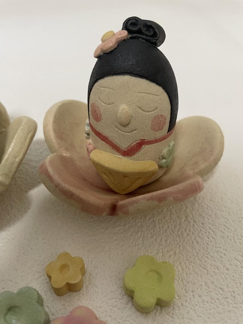 岡崎順子さん 雛人形 陶器 お雛様 おはじき付 - メルカリ