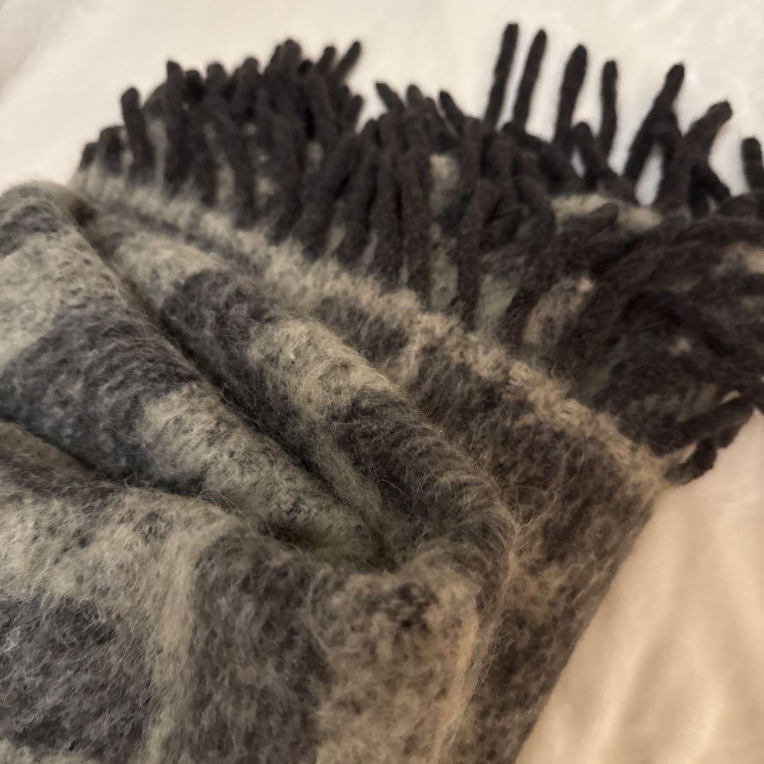 FENDI 大判 マロンベージュ × ブラック ロゴブランケット アルパカ 秋冬