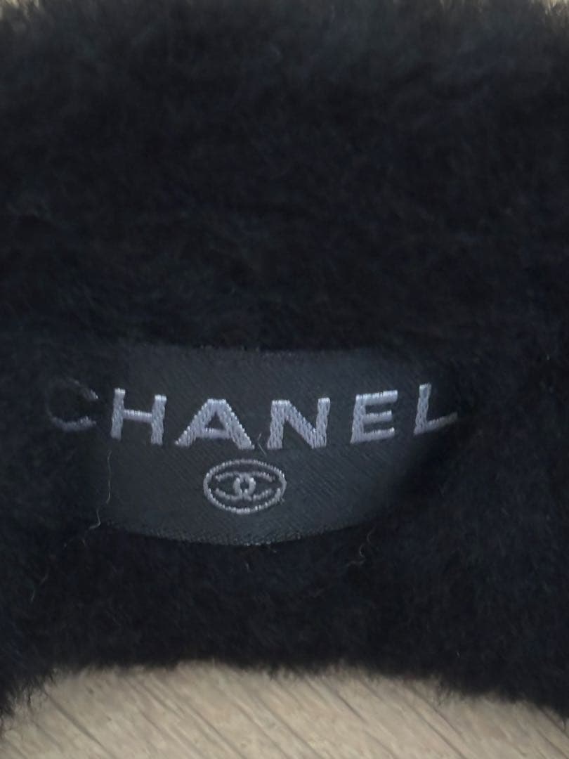 CHANELファーイヤーマフ