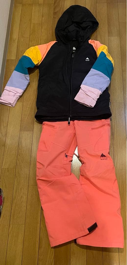 nico様　BURTON キッズウェア上下セット　130センチ 楽天市場】【〜3/11まで限定! 全品P2倍】スキーウェア キッズ ジュニア