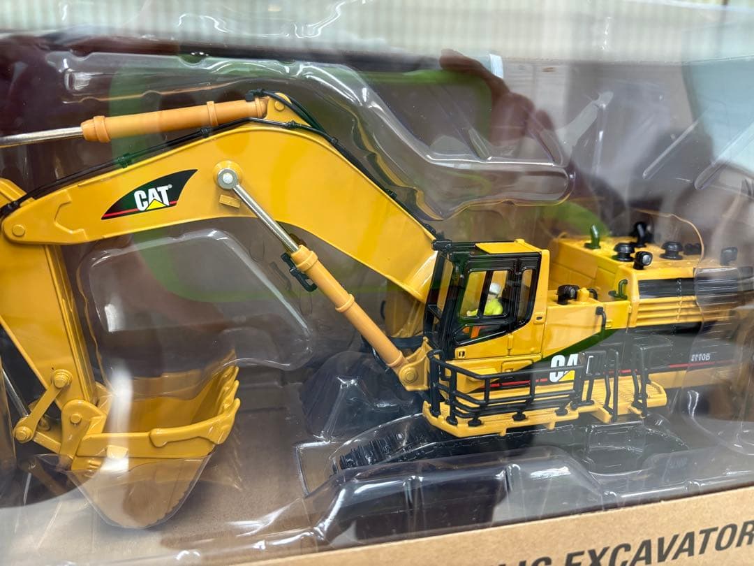 CAT 5110B 油圧ショベルHYDRAULIC EXCAVATOR 模型 - メルカリ