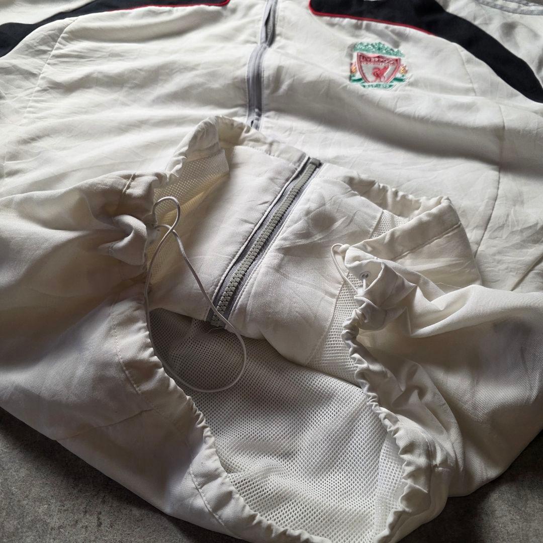 adidasアディダスリヴァプールナイロンジャケットドローコード刺繍ロゴ