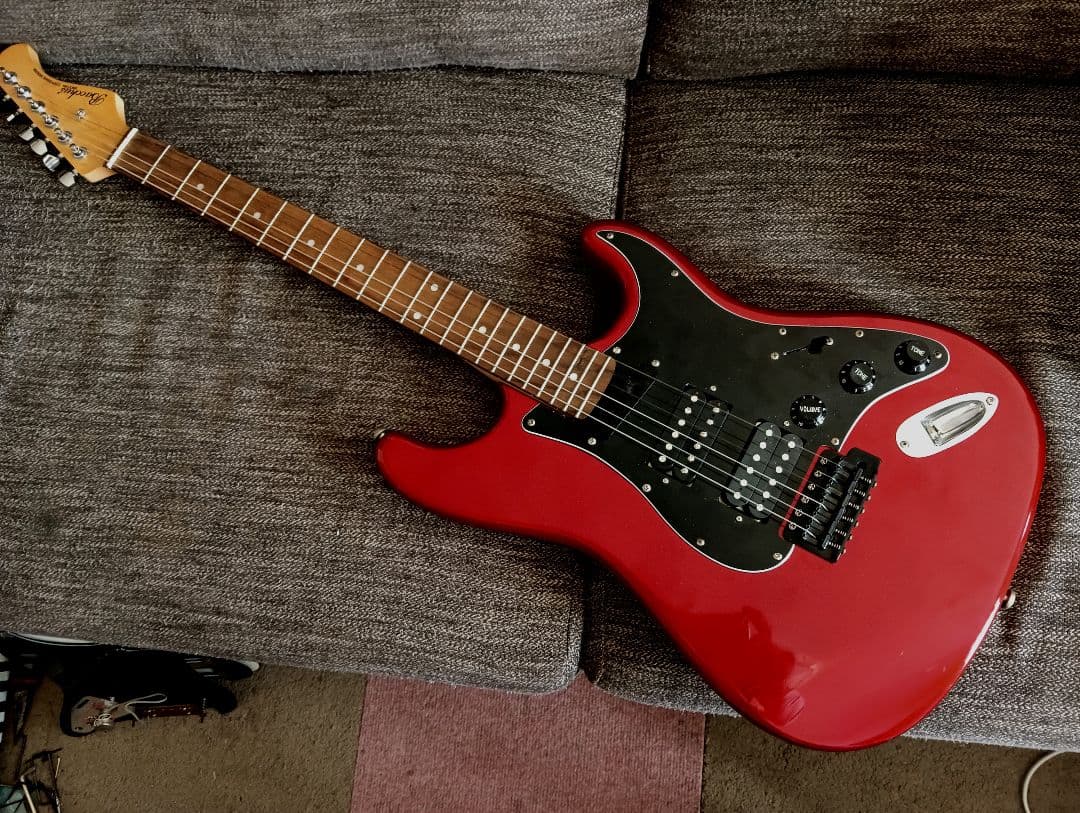 ストラト メタリックレッド レッドパール SHH（Bacchus バッカス）