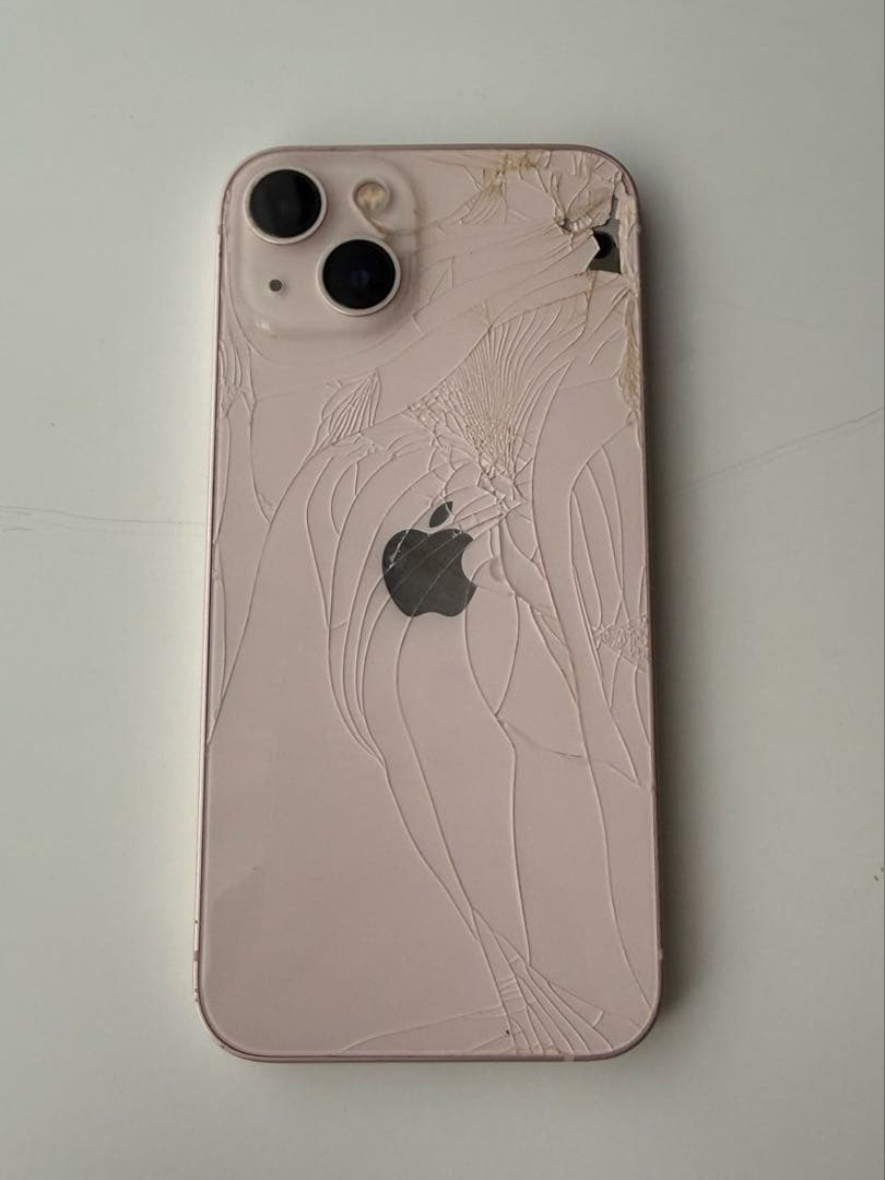 Apple iPhone 13 ピンク 25GB 本体 背面割れ - メルカリ