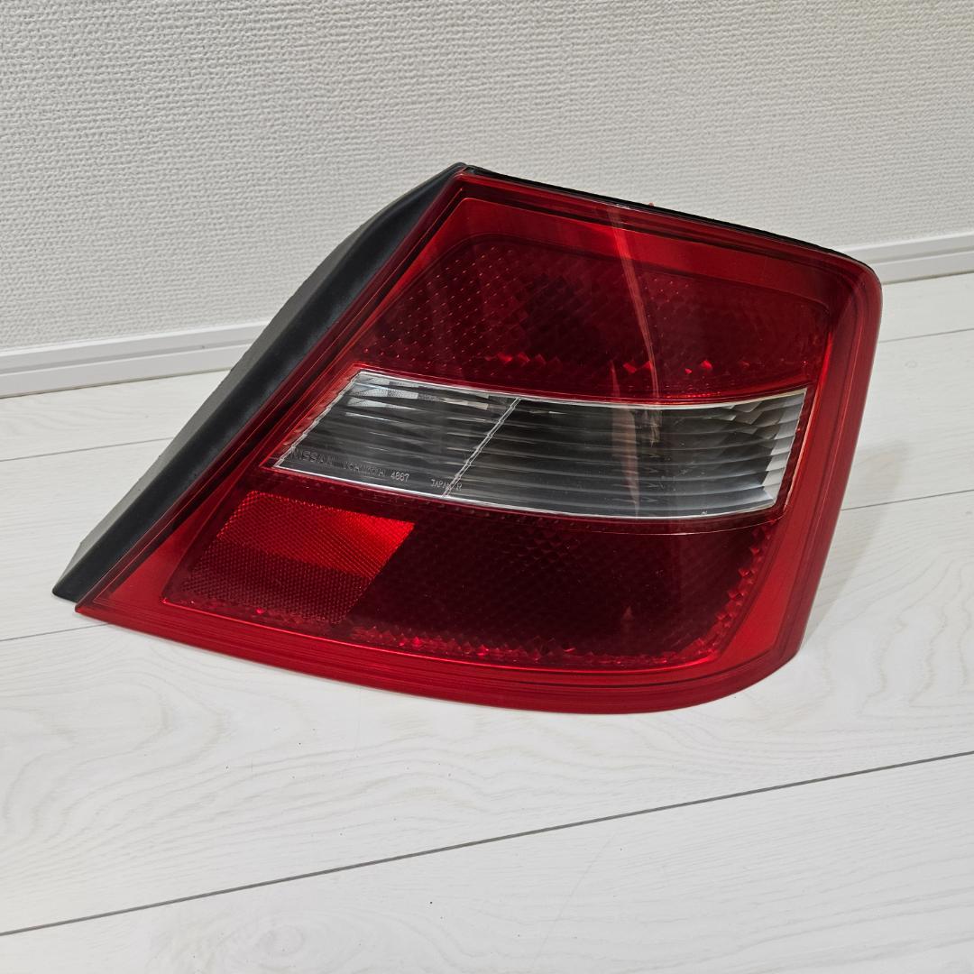 Y34 セドリック 純正テールランプ - メルカリ