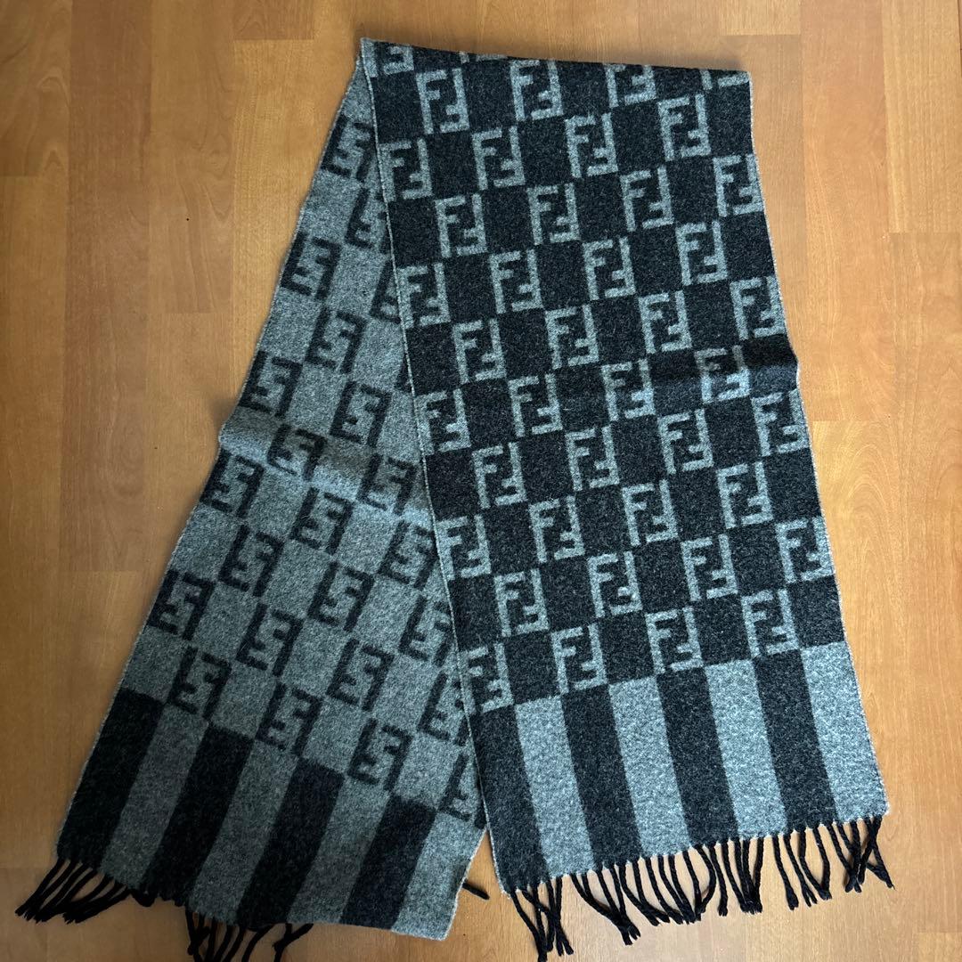 Fendi ウールマフラー グレー/ブラック